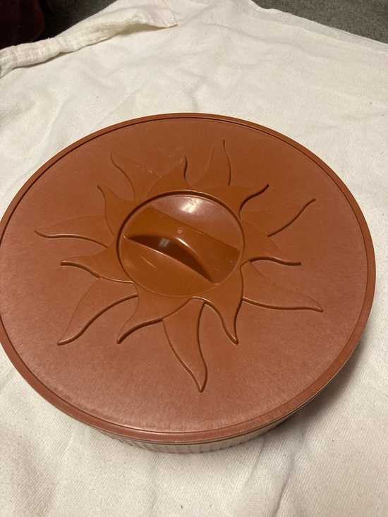 Nordic Ware Other - NordicWare Brown Sunburst Tortilla & Pancake warmer
